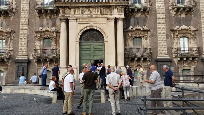 (22) Museo dei Benedettini - Ingresso principale - l'esterno